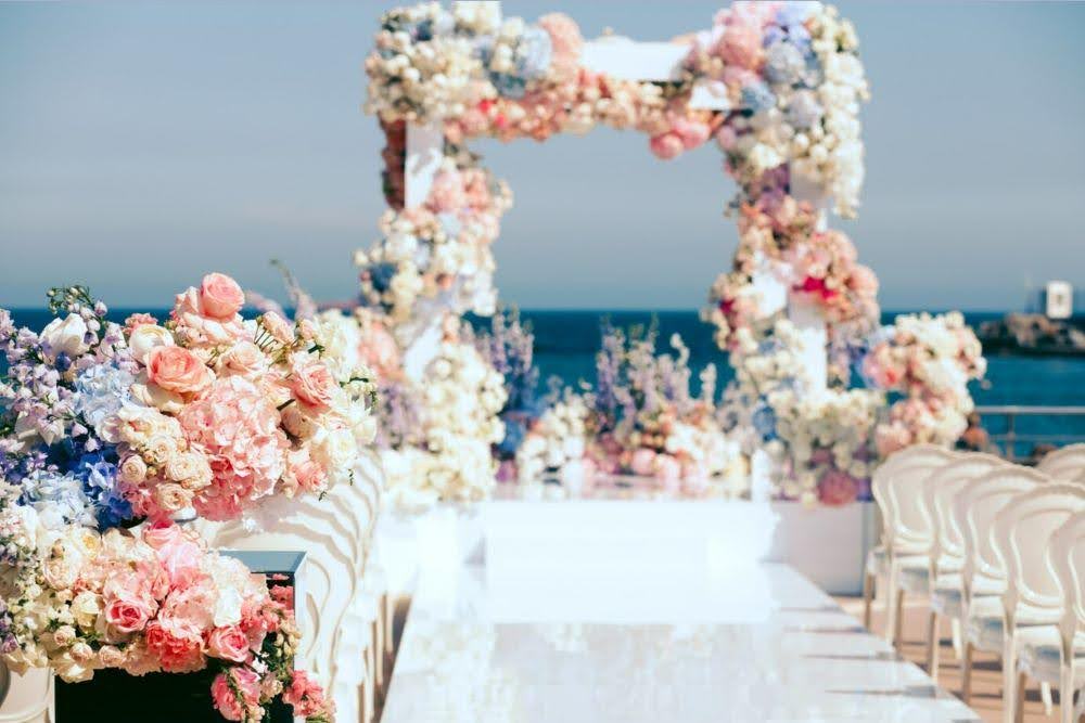 Aisle to Altar: Perfect Wedding Flower Options for Every Step of the Journey